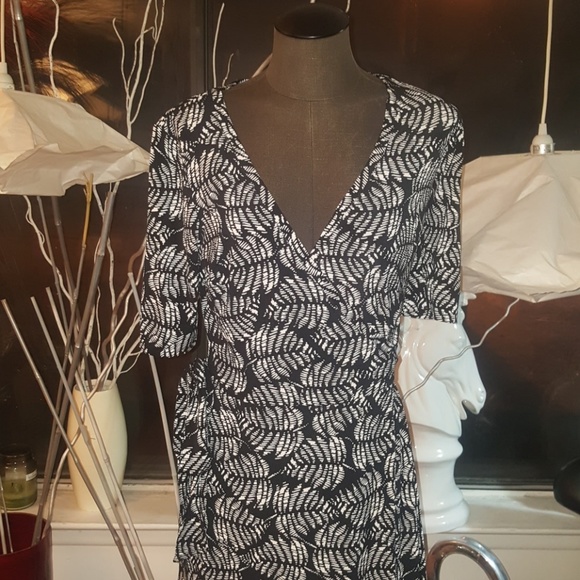 Daisy Fuentes wrap dress black & white sz sm - Picture 2 of 8